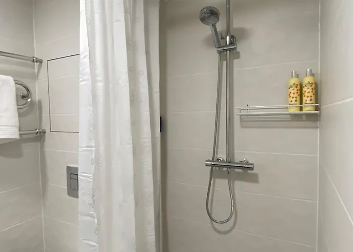 Peaceful Summer Flat In Parking Apartment Parnu